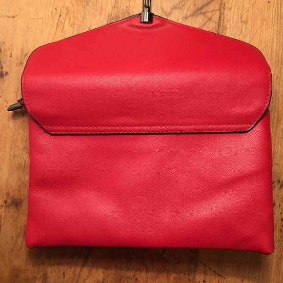 Red Handbag includes shoulder and short straps - Picture 3 of 4